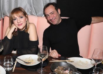 Σωτήρης-Καλυβάτσης:-«Με-την-Υρώ-Λούπη-δεν-θέλουμε-τους-γάμους,-με-έπνιγε-η-σκέψη»