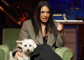 Κόνι-Μεταξά:-«Μου-αρέσει-να-είμαι-μόνη-μου,-δεν-κάνω-σεξ»-–-Αποκάλυψε-ότι-πήρε-10-κιλά-μετά-το-διαζύγιό-της