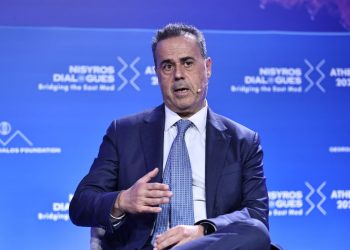 espresso-doppio-–-Ο-Σταύρος-της-κυβέρνησης-που-έχει-βαλθεί-να-αλλάξει-τον-ενεργειακό-ρου-της-Ιστορίας!