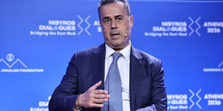 espresso-doppio-–-Ο-Σταύρος-της-κυβέρνησης-που-έχει-βαλθεί-να-αλλάξει-τον-ενεργειακό-ρου-της-Ιστορίας!