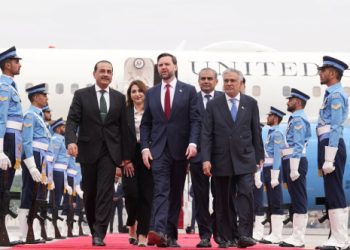 Ο-Βανς-επιστρέφει-στις-ΗΠΑ-χωρίς-συμφωνία-μετά-τις-συνομιλίες-με-το-Ιράν:-«Φεύγουμε-αφού-υποβάλαμε-την-τελική-μας-προσφορά»