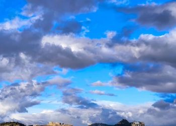 Καιρός-σήμερα:-Κυριακή-του-Πάσχα-με-λίγη-συννεφιά-και-τοπικές-βροχές