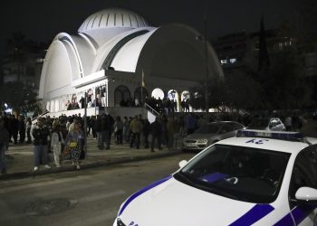 Ανάσταση-στον-Νέο-Κόσμο-χωρίς-μολότοφ-–-Ισχυρή-αστυνομική-παρουσία-και-τέσσερις-συλλήψεις