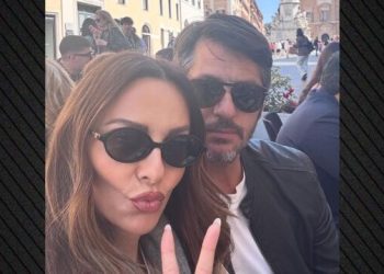 Η-Μπέττυ-Μαγγίρα-ανέβασε-φωτογραφίες-από-την-απόδραση-στη-Ρώμη-με-την-οικογένειά-της