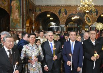 Αλέξανδρος-Παπαχατζής:-Χριστός-Ανέστη!-Υγεία,-ειρήνη,-προκοπή-σε-όλον-τον-κόσμο!