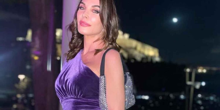 Έτσι-πέρασε-η-Τατιάνα-Στεφανίδου-το-βράδυ-της-Ανάστασης