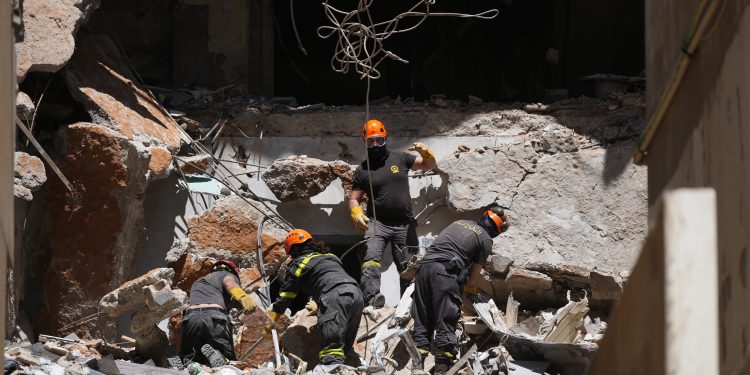 Δεκάδες-νεκροί-στον-Λίβανο-από-ισραηλινούς-βομβαρδισμούς-–-Στον-«αέρα»-οι-διαπραγματεύσεις-ΗΠΑ-–-Ιράν-μετά-τη-συνάντηση-στο-Πακιστάν