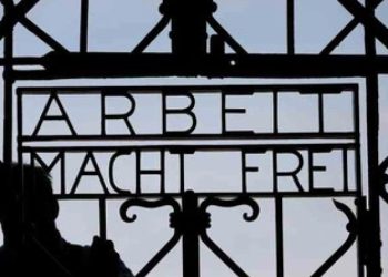 Όταν-το-«Χριστός-Ανέστη»-ακούστηκε-στο-Νταχάου-–-Το-ξεχωριστό-Πάσχα-του-1945