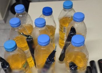 Ανάσταση:-14-συλλήψεις-στην-Αττική-για-μολότοφ,-ναυτικές-φωτοβολίδες-και-κροτίδες