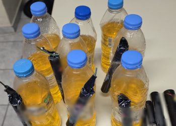 Τουλάχιστον-14-τραυματίες-από-βεγγαλικά-μέσα-σε-ένα-μήνα-–-Μπαράζ-συλλήψεων-στην-Αττική-το-βράδυ-της-Ανάστασης