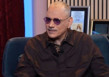 Θανάσης-Βασιλόπουλος-για-την-τσιγγάνικη-καταγωγή-του:-Δεν-κουβαλάω-τη-φυλή-στην-πλάτη-μου,-κάθε-άνθρωπος-είναι-διαφορετικός