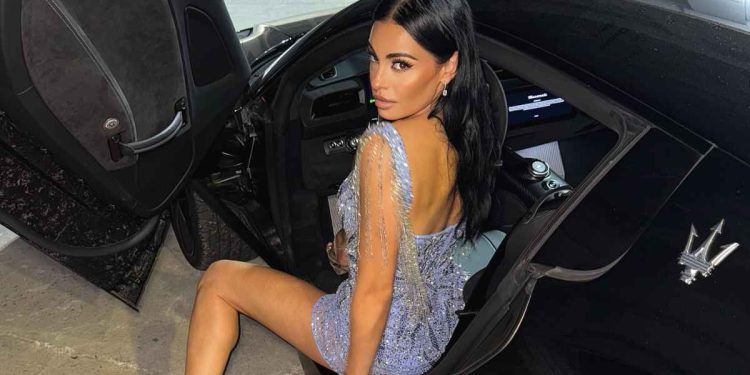 Αλεξανδράκη:-Δεν-πήγε-στην-οικογένειά-της-ανήμερα-του-Πάσχα-–-Το-ξαφνικό-πρόβλημα-υγείας