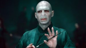 o-Ρέιφ-Φάινς-αποκάλυψε-ποια-ηθοποιός-θα-ήθελε-να-υποδυθεί-τον-Βόλντεμορτ-στη-νέα-σειρά-Χάρι-Πότερ