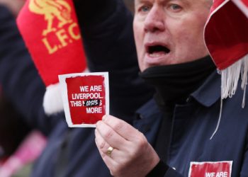 Χαμός-στο-Άνφιλντ-για-τις-αυξήσεις-στις-τιμές-των-εισιτηρίων