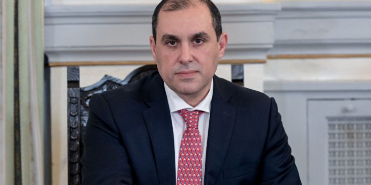 Κώστας-Κατσαφάδος:-Στην-πρώτη-γραμμή-απέναντι-στην-οργή-της-φύσης