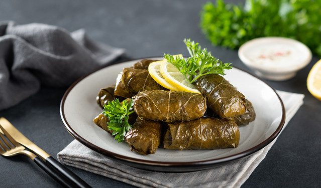 Ντολμαδάκια-γιαλαντζί