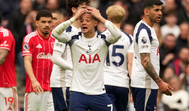 premier-league:-Δεν-έχει-τέλος-η-κατρακύλα-της-Τότεναμ,-ηττήθηκε-από-την-Σάντερλαντ-«χρυσός»-βαθμός-για-τη-Νότιγχαμ