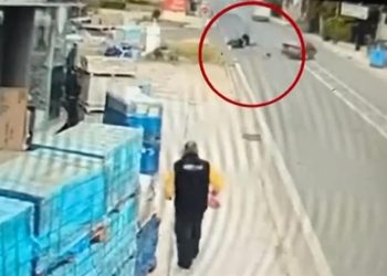 Αρτέμιδα:-Οδηγός-χτυπάει-18χρονο-μοτοσικλετιστή-και-τον-παρατά-τραυματισμένο