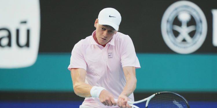 Μόντε-Κάρλο-masters:-Ο-Σίνερ-νίκησε-τον-Αλκαράθ-και-κατέκτησε-το-τρόπαιο