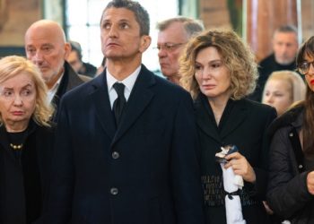 Λουτσέσκου:-«Να-μιλάτε-με-τους-γονείς-σας-–-Επικοινώνησα-ελάχιστα-με-τον-πατέρα-μου-τον-τελευταίο-καιρό»