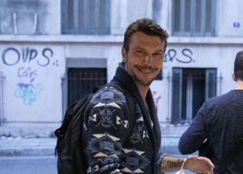 Ιωάννης-Παπαζήσης:-«Ας-τελειώσουμε-αυτό-το-έθιμο-με-τα-αρνάκια»-–-Ο-ηθοποιός-διαφωνεί-με-το-σούβλισμα