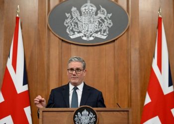 Βρετανία:-Δεν-θα-συμμετέχει-στον-ναυτικό-αποκλεισμό-του-Ορμούζ