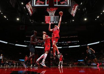 Οι-Ράπτορς-επέστρεψαν-σε-playoffs-μετά-από-τρεις-σεζόν