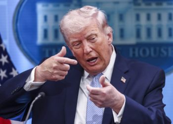 wsj:-o-Τραμπ-εξετάζει-νέες-στρατιωτικές-επιθέσεις-στο-Ιράν-μετά-το-αδιέξοδο-στις-συνομιλίες