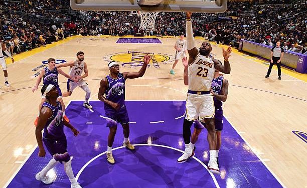 Οι-Λέικερς-έκλεισαν-την-regular-season-με-περίπατο