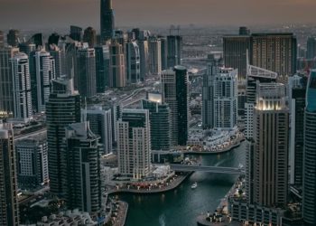 Ντουμπάι:-«Κλείσιμο-για-όλους-τους-επισκέπτες,-μέχρι-νεωτέρας»