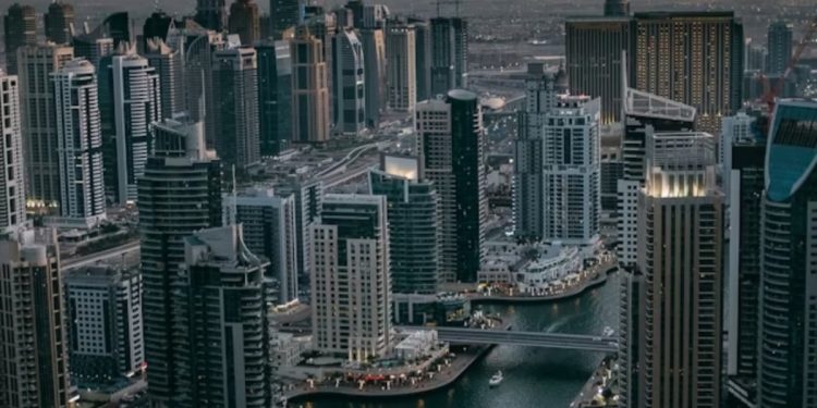 Ντουμπάι:-«Κλείσιμο-για-όλους-τους-επισκέπτες,-μέχρι-νεωτέρας»