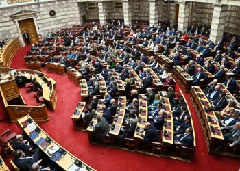 «Εκεχειρία»-τέλος-και-στη-Βουλή:-Αρχίζουν-οι-μάχες-για-ΟΠΕΚΕΠΕ,-κράτος-δικαίου-και…-πτυχία