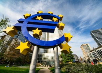 Τα-ορόσημα-για-το-ψηφιακό-ευρώ:-Πότε-θα-τεθεί-σε-πιλοτική-κυκλοφορία,-τι-θα-αλλάξει-στις-συναλλαγές