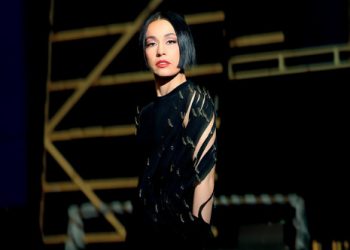 Η-Μιράντα-Μακρυνιώτη-στον-κόσμο-της-«Άννας-Μπολένα»