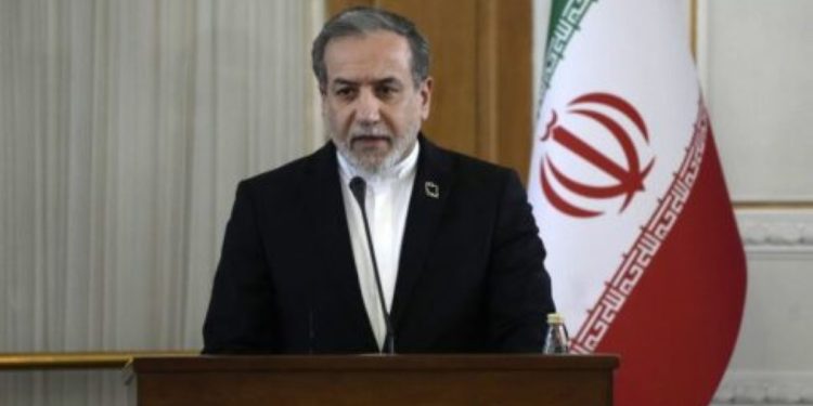 tηλεφωνική-επικοινωνία-Αραγτσί-με-Μπαρό-για-τις-εξελίξεις-στη-Μέση-Ανατολή