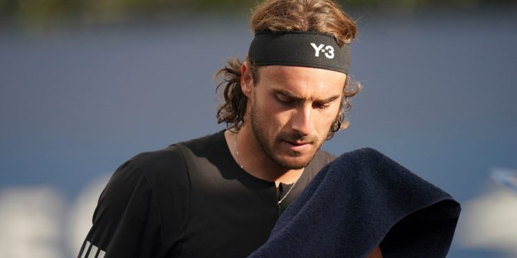 Πτώση-19-θέσεων-για-τον-Τσιτσιπά,-επιστροφή-στην-κορυφή-για-τον-Σίνερ