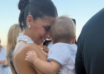 Οι-φωτογραφίες-της-Αλεξάνδρας-Νίκα-με-τον-γιο-της-από-την-Κυριακή-του-Πάσχα