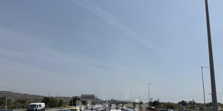 Επιστροφή-εκδρομέων-Πάσχα:-Αυξημένη-η-κίνηση-στα-διόδια-της-Ελευσίνας,-των-Θηβών-και-των-Μαλγάρων