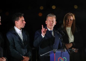 Σε-αναμμένα-κάρβουνα-η-Ρωσία-μετά-τη-νίκη-Μάγιαρ:-«Θα-μιλήσουμε-αλλά-δεν-θα-γίνουμε-φίλοι»-λέει-ο-νέος-πρωθυπουργός-της-Ουγγαρίας