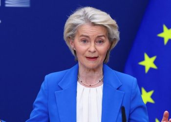 Φον-ντερ-Λάιεν:-Το-συνεχιζόμενο-κλείσιμο-των-Στενών-του-Ορμούζ-είναι-πολύ-επιζήμιο-–-Να-ληφθούν-στοχευμένα-μέτρα-κατά-της-ακρίβειας-στην-ενέργεια