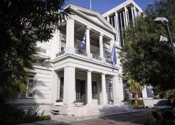 Απάντηση-της-Αθήνας-στους-ισχυρισμούς-Φιντάν:-Η-Ελλάδα-δεν-δέχεται-υποδείξεις-–-Τα-τριμερή-σχήματα-δεν-στρέφονται-εναντίον-τρίτων