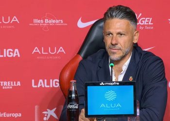 Ντεμικέλις-για-Ράγιο:-«Έχει-λιγότερους-βαθμούς-από-όσους-της-αξίζουν-στη-la-liga,-δεν-ειναι-τυχαίο-ότι-κέρδισε-την-ΑΕΚ»