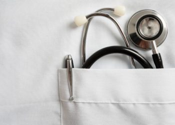 Ίδρυμα-Χατζηιωάννου:-Από-1η-Απριλίου-το-μπόνους-1.500-ευρώ-σε-γιατρούς-47-νησιών-–-Ποιοι-θα-λάβουν-αναδρομικά