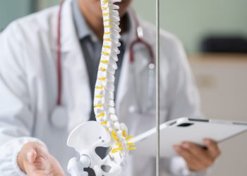 Οσφυϊκή-σπονδυλοδεσία:-Εφαρμογή-των-πρωτοποριακών-tor-jigs-στο-Ιατρικό-Παλαιού-Φαλήρου