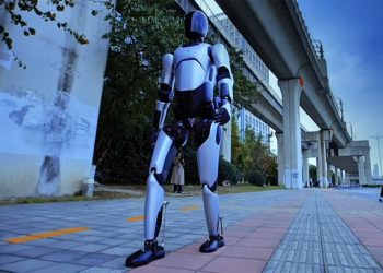 Το-πρώτο-ανθρωποειδές-ρομπότ-που-«συνελήφθη»-μετά-από-τρομακτικό-περιστατικό-με-ηλικιωμένη
