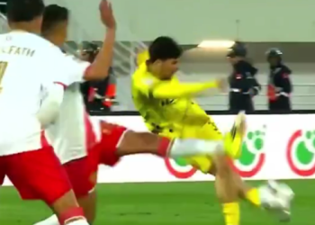 Το-γκολ-της-χρονιάς:-Αμυντικός-σκόραρε-με-ραμπόνα-εκτός-περιοχής-(vid)