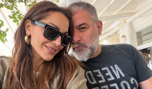 Βασίλης-Μπισμπίκης-και-Δέσποινα-Βανδή-πέρασαν-το-Πάσχα-με-φίλους-τους-στην-Κρήτη-–-Δείτε-φωτογραφίες