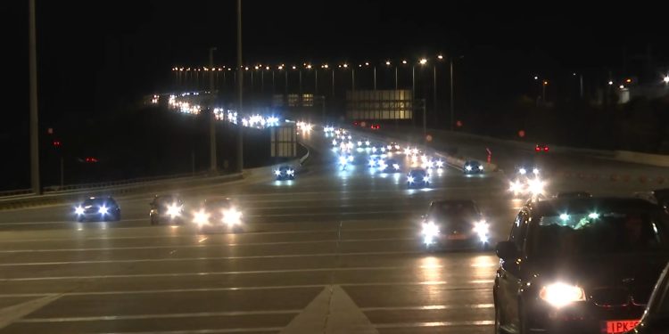 Επιστροφή-μετ’-εμποδίων-για-τους-εκδρομείς-του-Πάσχα:-Ουρές-χιλιομέτρων-και-πολύωρη-ταλαιπωρία-σε-δρόμους-και-λιμάνια-–-Δείτε-live-πού-υπάρχουν-προβλήματα