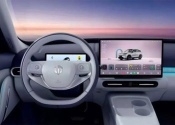 Αυτό-είναι-το-εσωτερικό-του-leapmotor-b03x