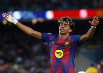 Γιαμάλ:-«Είμαστε-εδώ-για-την-ανατροπή»